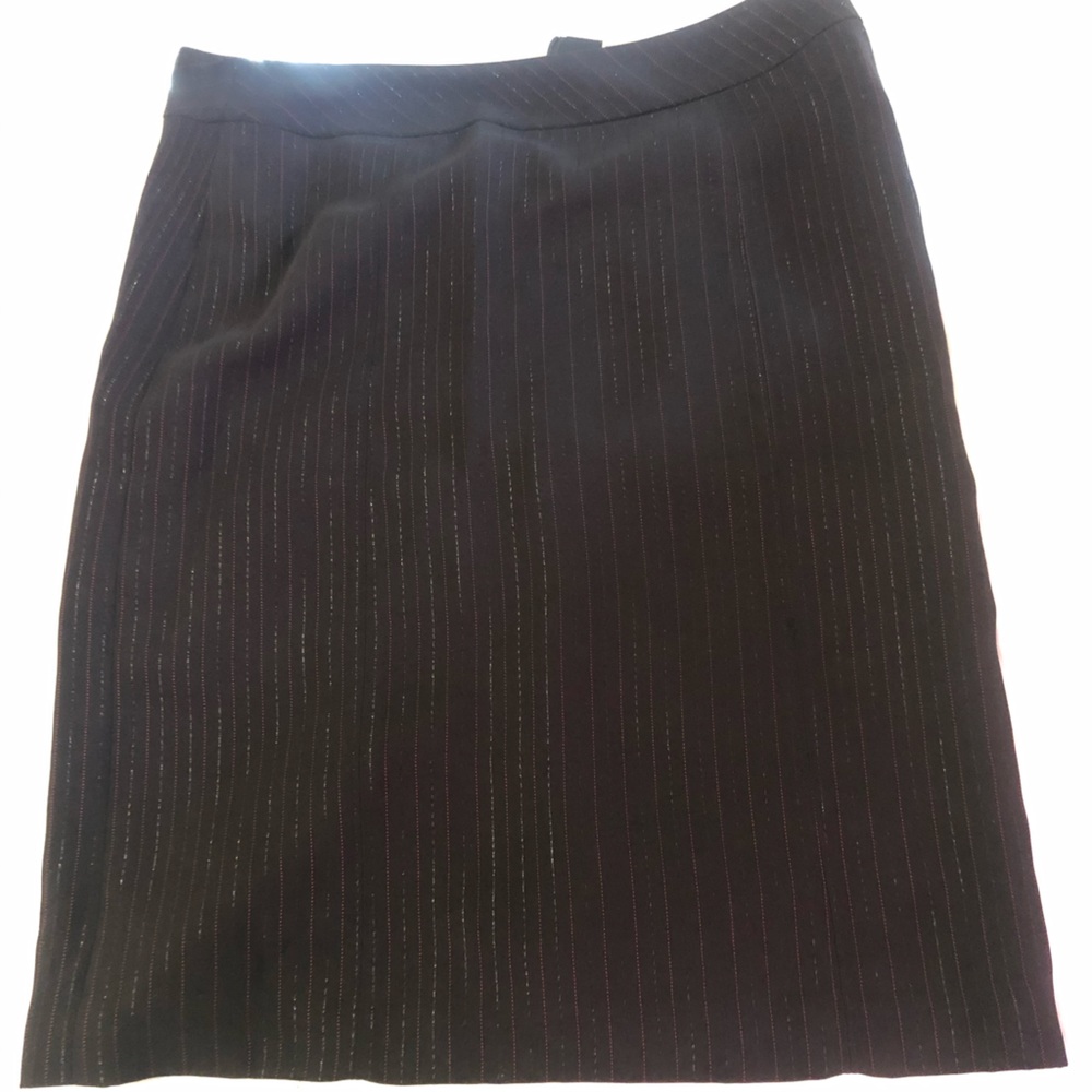 Black skirt